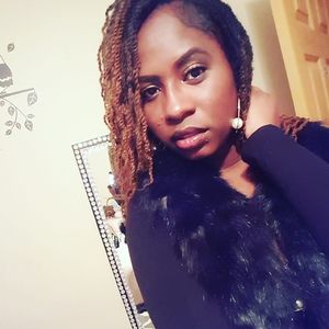 Meet your Posher, Aisha